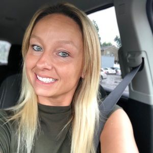 Meet your Posher, Briana